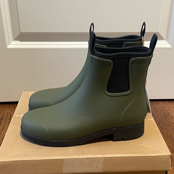 Quince Green Ankle Rain Boots, size 7 - Picture 3 of 9